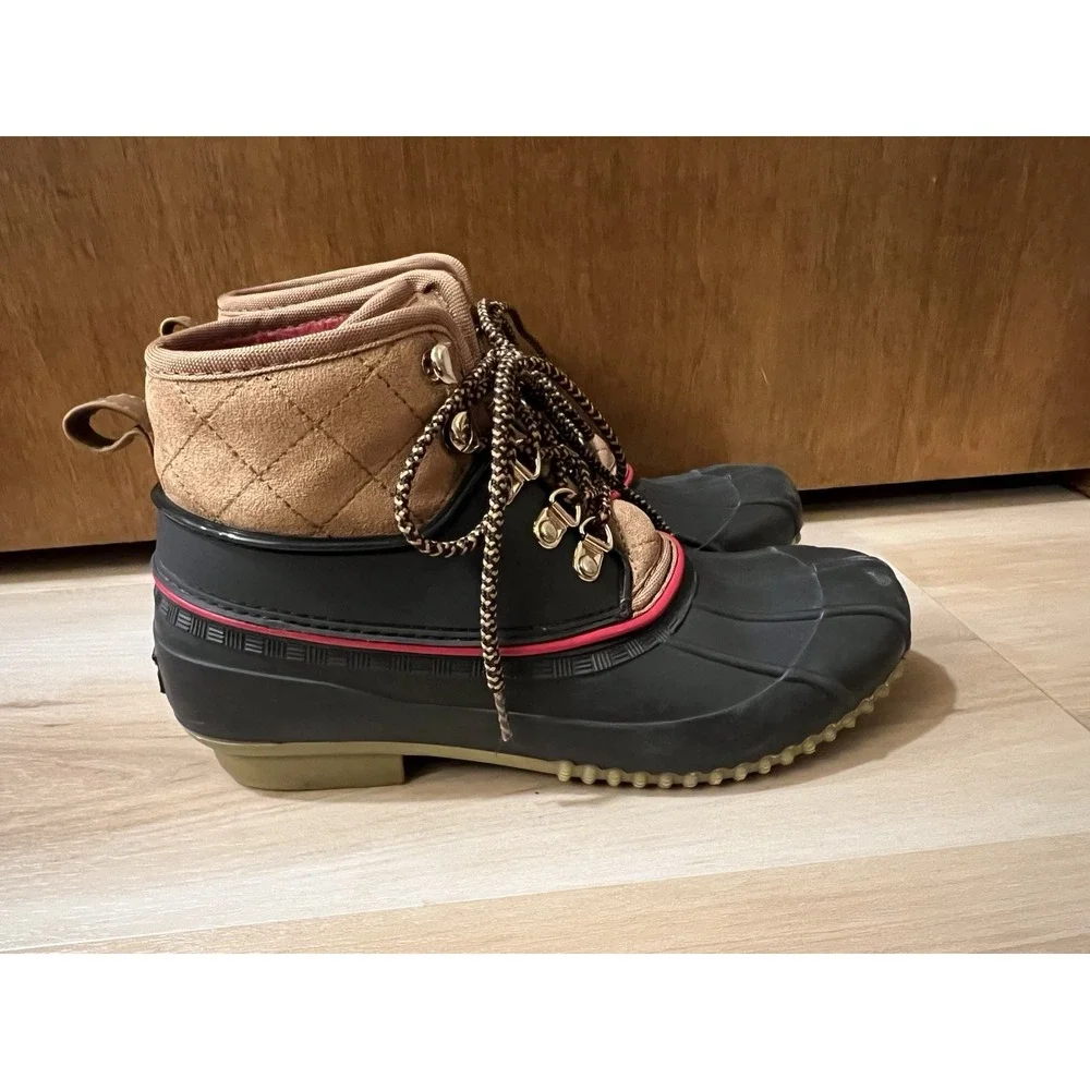Tommy Hilfiger TWRINAH Insulate Waterproof Snow Duck Lace Boots Women's Size 7 M